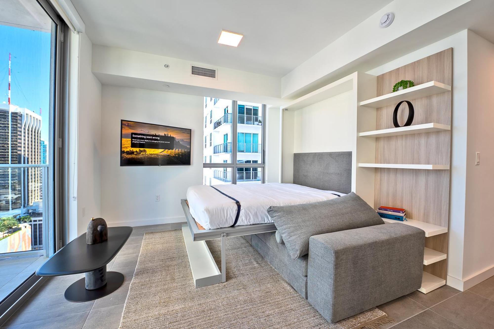 Spacious Studio In The Heart Of Downtown Miami Daire Dış mekan fotoğraf